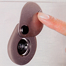 ドアスコープのぞき見防止用金具【和気産業】